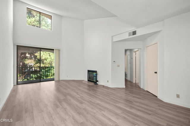 Detail Gallery Image 9 of 38 For 4201 via Marisol #330,  Los Angeles,  CA 90042 - 2 Beds | 2 Baths