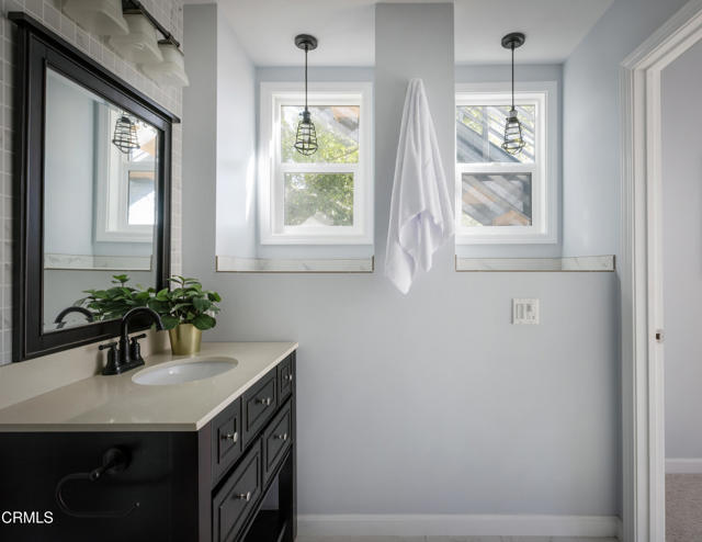 Detail Gallery Image 42 of 48 For 475 Rustic Dr, Los Angeles,  CA 90065 - 3 Beds | 3/1 Baths