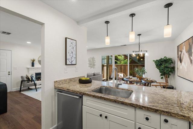 1305 La Terrace Circle, San Jose CA: https://media.crmls.org/mediaz/73e9fa7b-0f1d-4250-b011-383dd03eb412.jpg