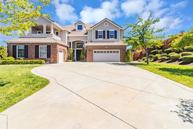 548 Wycombe Ct, San Ramon CA: https://media.crmls.org/mediaz/73ea555c-c8a8-45b9-ab4e-d719a7033a20.jpg