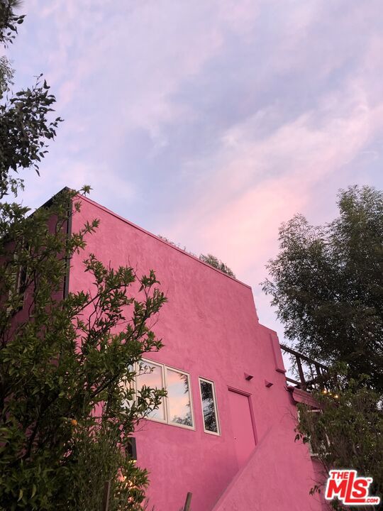 1966 Vestal Avenue, Los Angeles CA: https://media.crmls.org/mediaz/73eaecaa-f88d-49b1-b192-a30472f97e2b.jpg