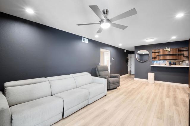 3054 Shadow Springs Place, San Jose CA: https://media.crmls.org/mediaz/73eb64ae-5f41-4d03-96d3-1fb98f508435.jpg