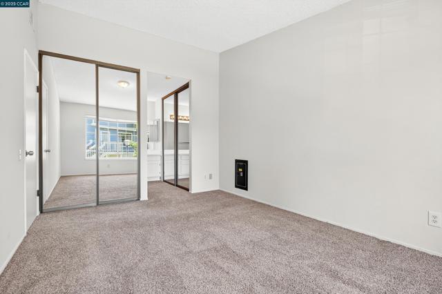 15 Glenwood, Hercules CA: https://media.crmls.org/mediaz/73ebebaf-a611-412e-881e-7edcfc872879.jpg