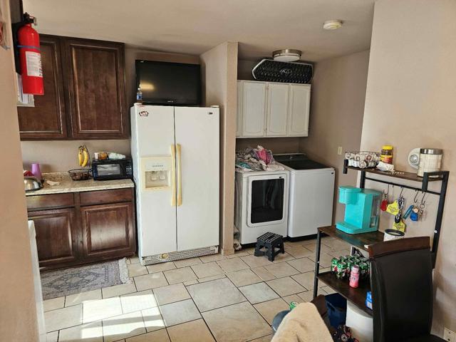 1183 Oak Avenue, Greenfield CA: https://media.crmls.org/mediaz/73ebf457-0ec6-4e94-ada3-88caa9d869fe.jpg