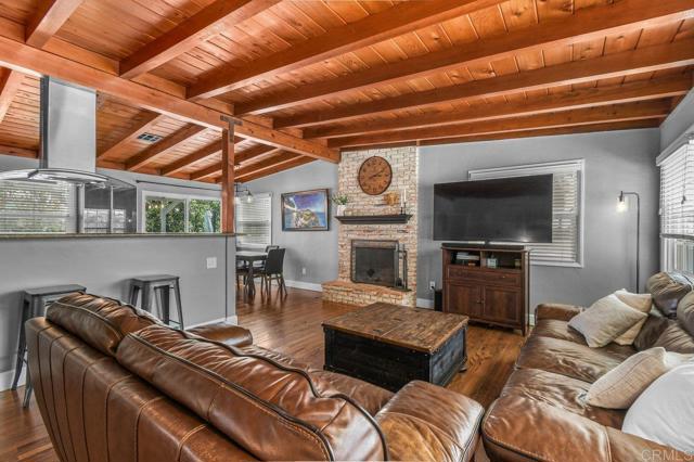 Detail Gallery Image 3 of 33 For 8271 Lincoln St, Lemon Grove,  CA 91945 - 3 Beds | 2 Baths