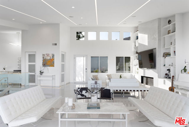 Drew Fenton | 28405 Via Acero Street Malibu CA | MLS: 7236869