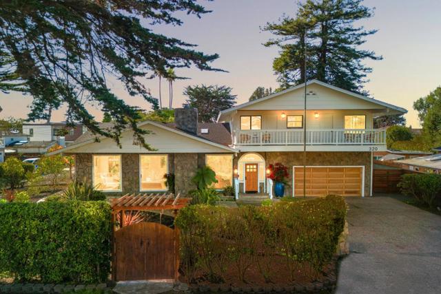 320 Cliff Drive, Aptos CA: https://media.crmls.org/mediaz/73ecdd96-0f4c-4afe-b911-d2569519d10f.jpg