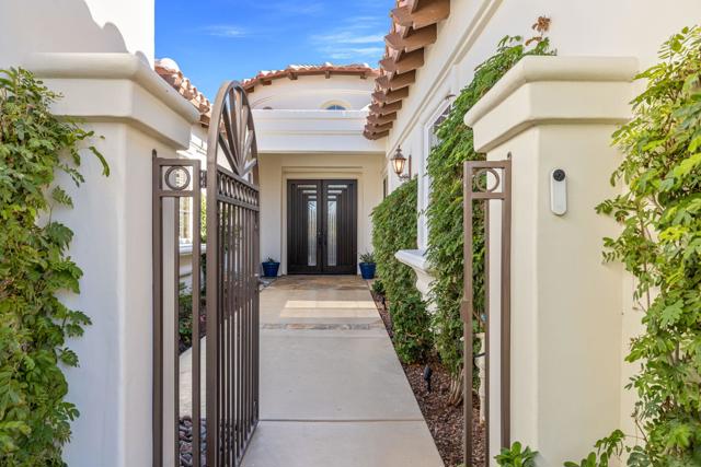 49606 Montana Way, La Quinta CA: https://media.crmls.org/mediaz/73ed295e-6e56-4239-8a23-c78b53f82a89.jpg