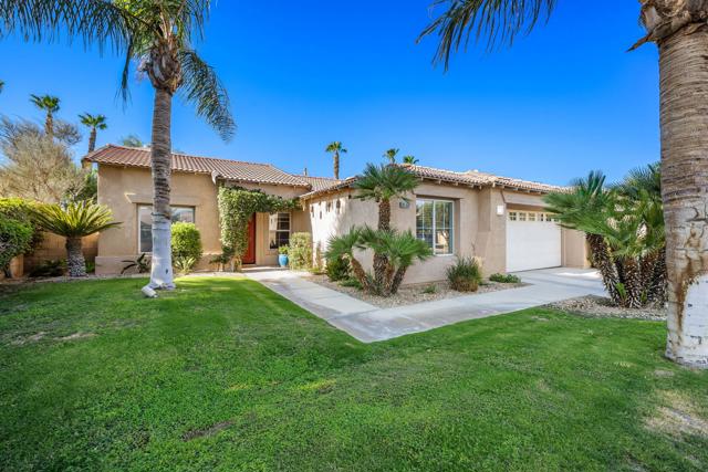 80559 Virginia Avenue, Indio CA: https://media.crmls.org/mediaz/73ed41a3-6d30-43e2-8c55-393af871c220.jpg