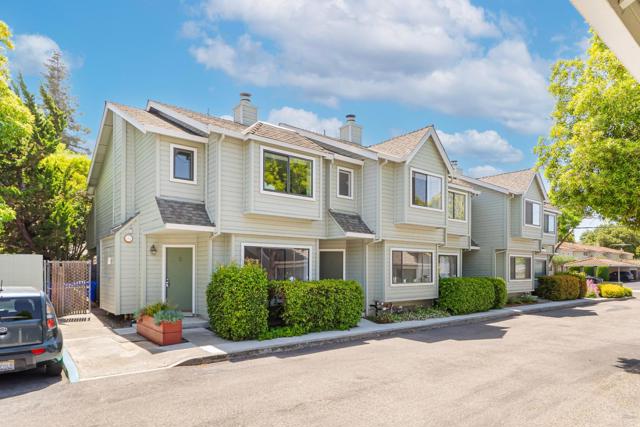 457 Sierra Vista Avenue, Mountain View CA: https://media.crmls.org/mediaz/73eda8f6-f611-4a27-a846-a00376b9a228.jpg