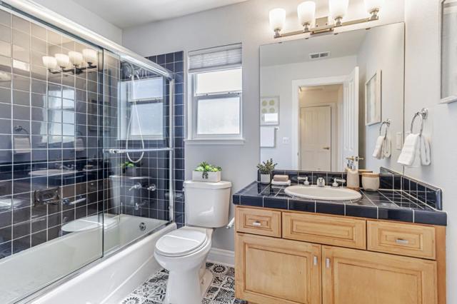 515 Silver Avenue, Half Moon Bay CA: https://media.crmls.org/mediaz/73edc7b4-2161-4711-9116-3c1a4c38b689.jpg