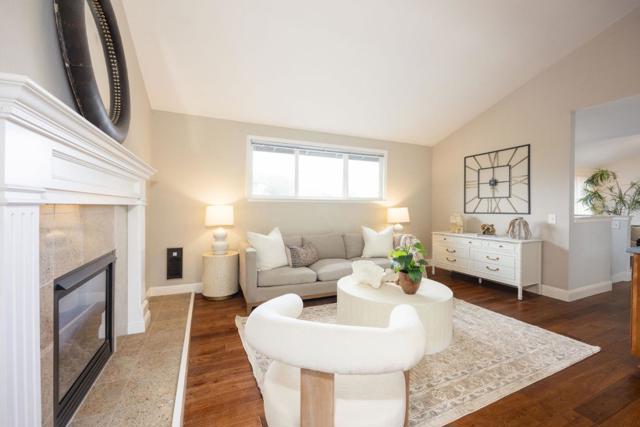 1077 Pearl Avenue, Moss Beach CA: https://media.crmls.org/mediaz/73edde9b-496c-4dc2-abd0-fd99c350b3f0.jpg