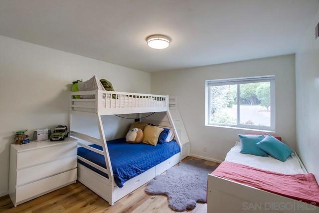 16820 Orchard Bend Rd, Poway CA: https://media.crmls.org/mediaz/73ee0019-183d-439a-ba5c-3a9cfdcacb6a.jpg