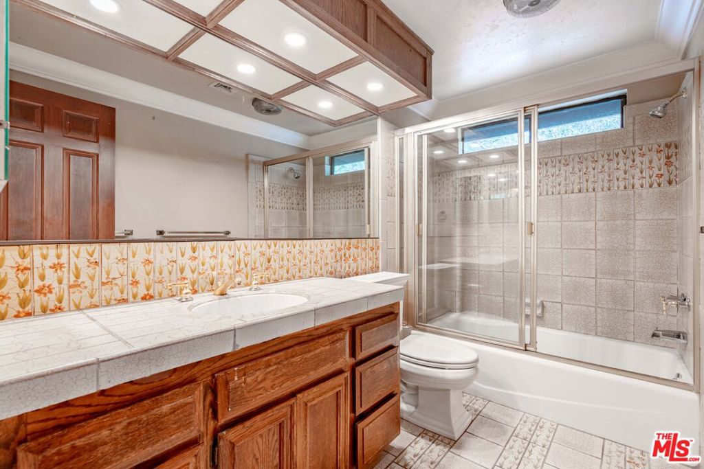 MLS #25619597 image #57