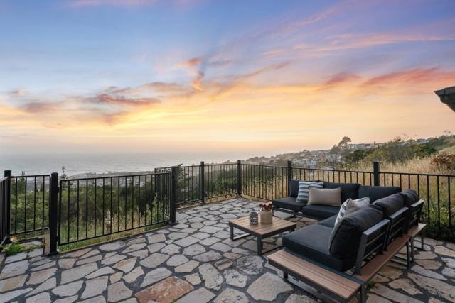 278 Beachview Avenue, Pacifica CA: https://media.crmls.org/mediaz/73ef4c6f-e22b-42df-a368-405fa39a9535.jpg