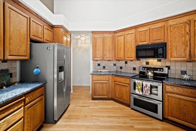 17716 Riverbend Road, Salinas CA: https://media.crmls.org/mediaz/73ef57a7-2d52-46a5-8613-df387963a4b2.jpg