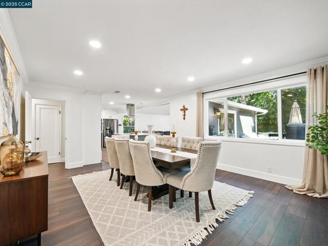 1836 Newell Ave, Walnut Creek CA: https://media.crmls.org/mediaz/73ef7534-546d-4ce8-ab15-888324490089.jpg