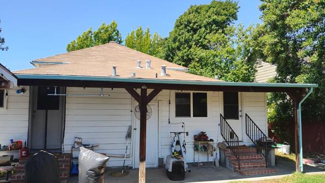 713 7th Street, Hollister CA: https://media.crmls.org/mediaz/73f19ae6-9e17-4906-b002-2d89c06efed3.jpg