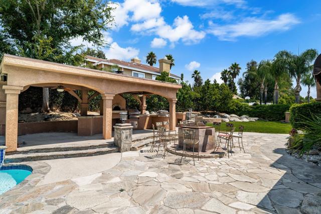 14058 Pearson CT, Rancho Cucamonga CA: https://media.crmls.org/mediaz/73f1b5ee-62a5-4ad3-9047-c3dc988e9a26.jpg