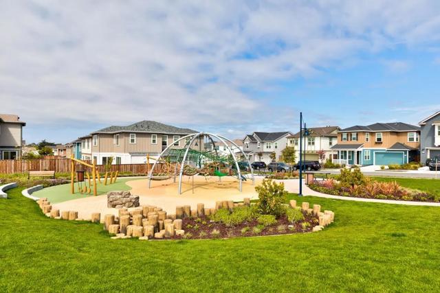 239 Bungalow Court, Marina CA: https://media.crmls.org/mediaz/73f22508-4395-4dc5-b414-39e863de238a.jpg