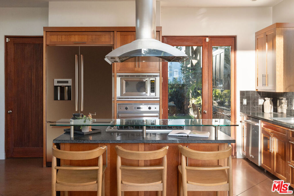 MLS #25589709 image #19