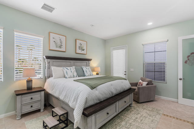 60612 Lace Leaf Court, La Quinta CA: https://media.crmls.org/mediaz/73f2c87f-40d3-49bb-8710-49ee7de25910.jpg
