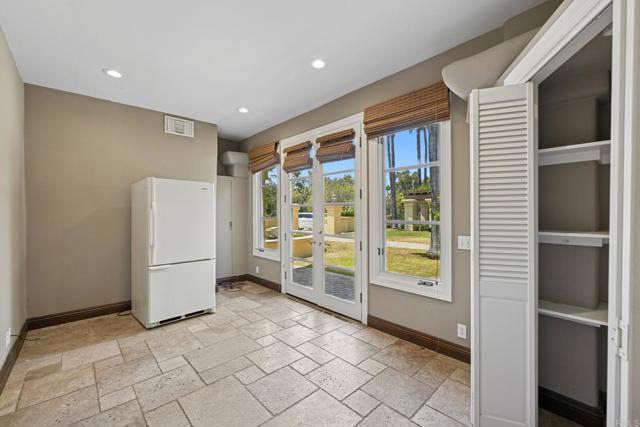 431 Flores de Oro, Rancho Santa Fe CA: https://media.crmls.org/mediaz/73f315c3-79c5-4360-8c5e-e505ef5256d8.jpg