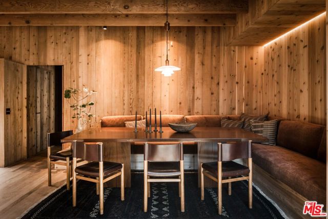 28779 Sea Ranch Way, Malibu CA: https://media.crmls.org/mediaz/73f334d3-ffe8-443d-bf35-b1d9b9bdecd8.jpg