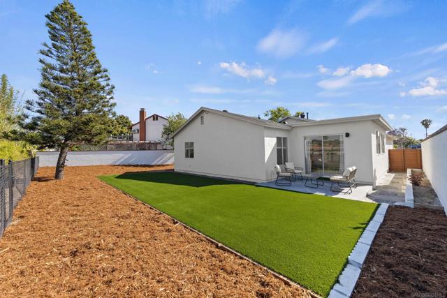 1267 Sonoma Ct, Chula Vista CA: https://media.crmls.org/mediaz/73f3fb8c-3dab-4f95-ab7b-79637cede5e3.jpg