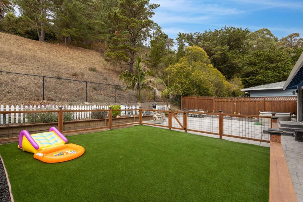 73F3Fc02 2289 4D87 Bba5 Cf020F64F810 1048 Banyan Way, Pacifica, Ca 94044 &Lt;Span Style='BackgroundColor:transparent;Padding:0Px;'&Gt; &Lt;Small&Gt; &Lt;I&Gt; &Lt;/I&Gt; &Lt;/Small&Gt;&Lt;/Span&Gt;