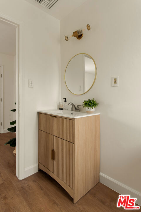 523 Simmons Avenue photo 28