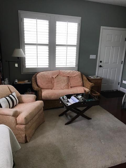 https://media.crmls.org/mediaz/73f50617-c5c0-4567-8d0b-097687a21253.jpg?preset=X-Large