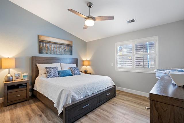 2399 Paradise Drive, Hollister CA: https://media.crmls.org/mediaz/73f65f7a-7ffd-40d3-a467-7061436a970b.jpg