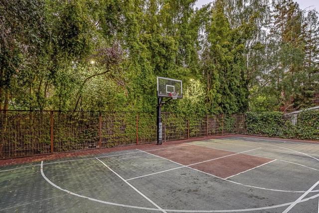 12791 Normandy Lane, Los Altos Hills CA: https://media.crmls.org/mediaz/73f66760-5eb4-4093-8e56-5d2c8d453712.jpg