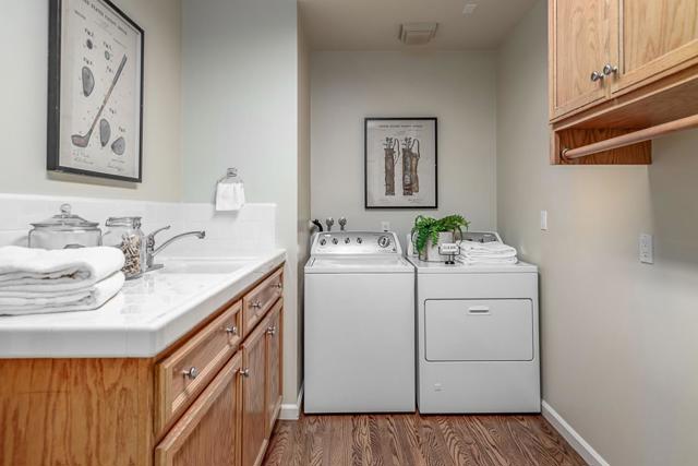 635 Occidental Avenue, San Mateo CA: https://media.crmls.org/mediaz/73f6a05b-f40c-4857-911f-78667ae202b5.jpg
