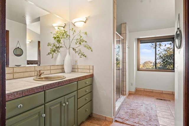 707 Vista Drive, Redwood City CA: https://media.crmls.org/mediaz/73f709f1-e475-4d29-a584-f60ecb231175.jpg