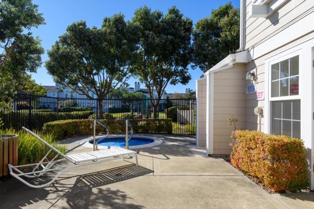 129 Outlook Circle, Pacifica CA: https://media.crmls.org/mediaz/73f77f99-c073-4738-9469-c4653b3d3e61.jpg