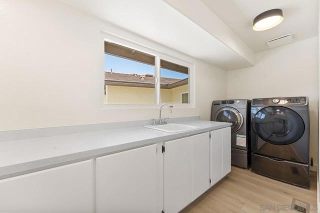 2047 Via Del Torrie, Alpine CA: https://media.crmls.org/mediaz/73f79ce0-7139-454f-bd4e-b88727af19c4.jpg