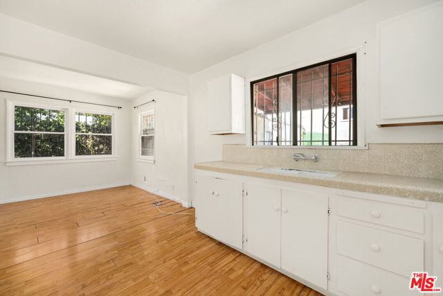414 N Ditman Avenue, Los Angeles CA: https://media.crmls.org/mediaz/73f7a27d-ec6a-4328-8203-05bd028aed28.jpg