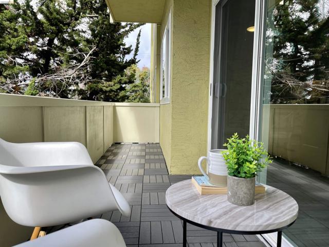 Image 15 of 17 For 3750 Harrison 103