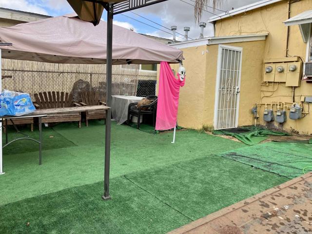 Detail Gallery Image 13 of 28 For 3326 & 3330 40th St, San Diego,  CA 92105 - – Beds | – Baths