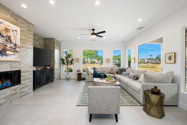 Image 15 of 42 For 307 Loch Lomond Road