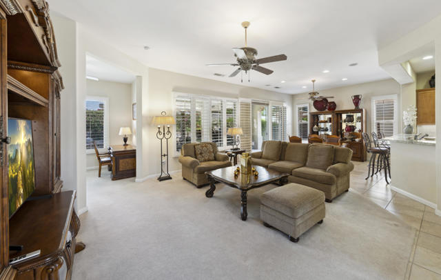 81438 Avenida Altamira, Indio CA: https://media.crmls.org/mediaz/73f9056f-d8f2-4554-b065-c3a7b2ee57c6.jpg