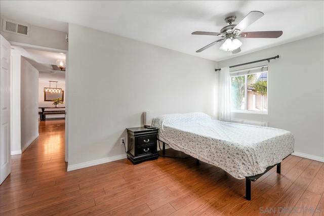 6747 Friars Rd, San Diego CA: https://media.crmls.org/mediaz/73f99b64-9225-4c88-a787-9eb3b0093c97.jpg
