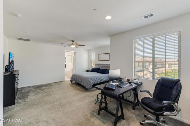 67 Clearwood Street, Fillmore CA: https://media.crmls.org/mediaz/73f9b3d0-0ad6-48bb-a2f5-93cb70bf4caf.jpg