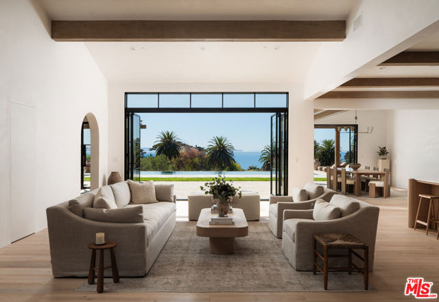 4200 Marina Drive, Santa Barbara CA: https://media.crmls.org/mediaz/73f9b518-73a7-432f-8b53-55dc1eebfa0b.jpg