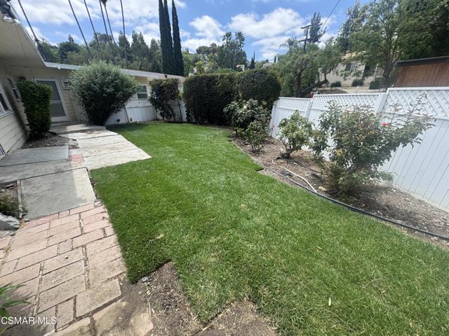 22319 Macfarlane Drive, Woodland Hills CA: https://media.crmls.org/mediaz/73f9b9de-8088-48e9-bd24-7e4973c26046.jpg