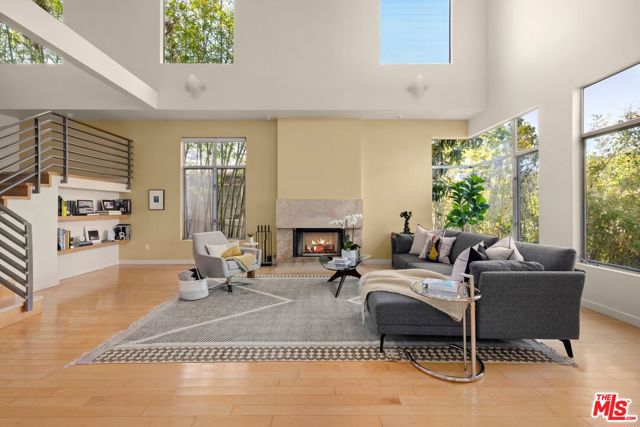 10545 Butterfield Road, Los Angeles, California 90064, 5 Bedrooms Bedrooms, ,4 BathroomsBathrooms,Single Family Residence,For Sale,Butterfield,24395537