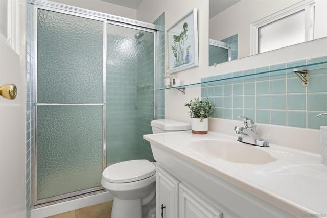 5768 CAMBER DR, San Diego CA: https://media.crmls.org/mediaz/73fbb266-9029-4bdf-9333-d41612c765dc.jpg