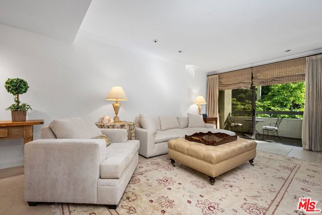 2132 Century Park Lane, Los Angeles CA: https://media.crmls.org/mediaz/73fc4391-9023-49d4-bb47-f66596abf0f7.jpg